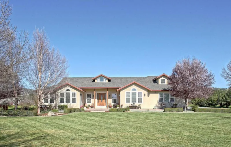 3025 Godfrey, Gilroy, CA 95020