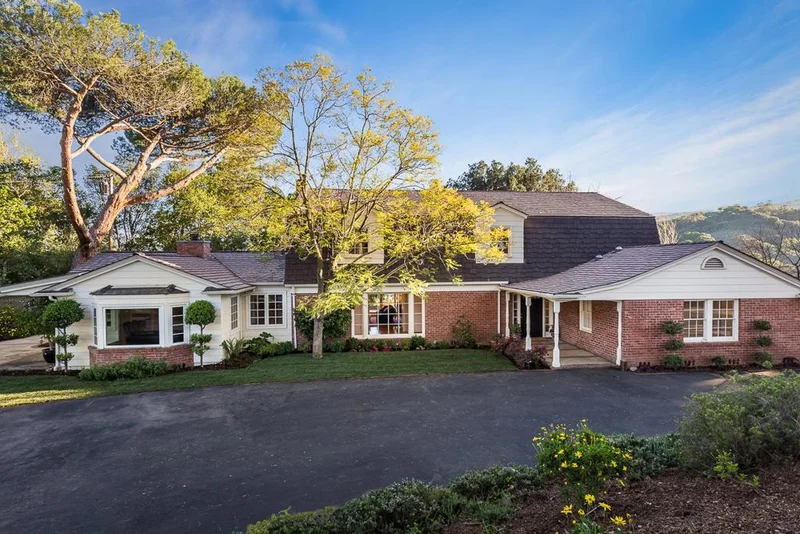 22505 Rolling Hills Road, Saratoga, CA 95070