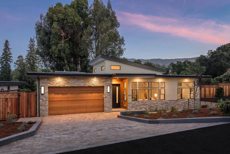 11634 Winding, Los Altos, CA 94024