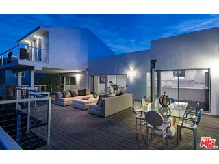 2600 Carman Crest, Los Angeles, CA 90068