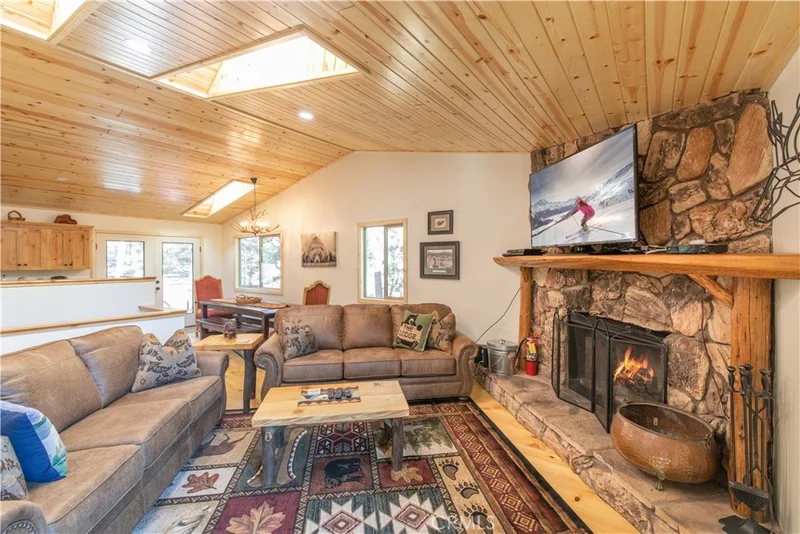 43422 Sheephorn, Big Bear, CA 92315
