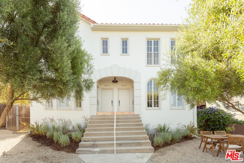 854 Hyperion #1/2, Los Angeles, CA 90029