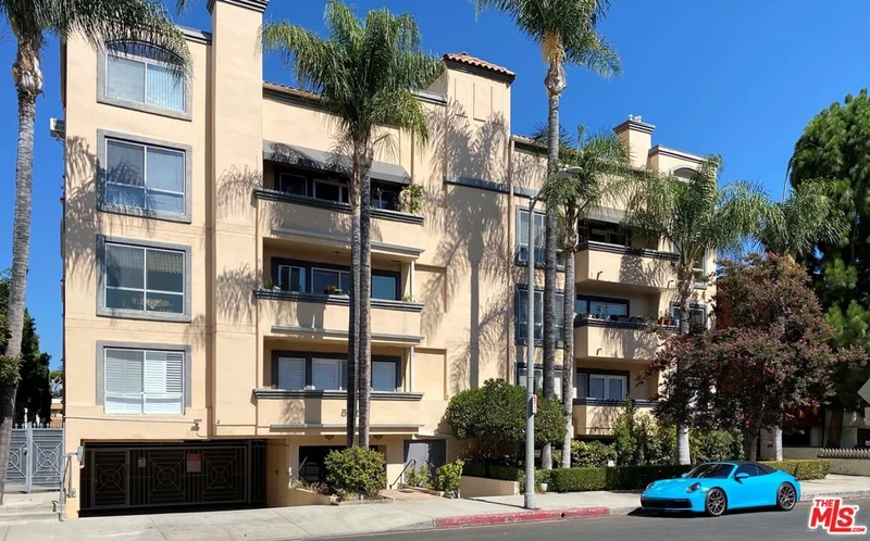 5224 Zelzah Avenue 101, Encino, CA 91316