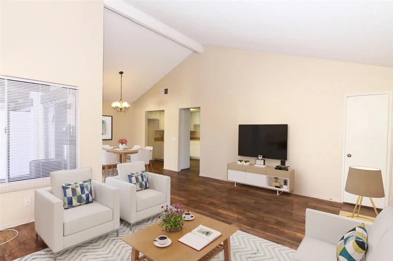 10079 Nuerto Ln, Spring Valley, CA 91977