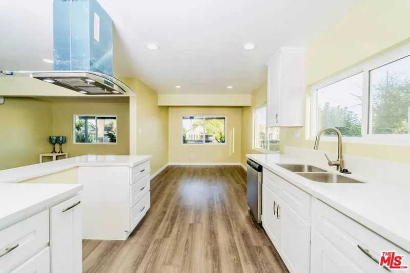 1155 Calada, Los Angeles, CA 90023