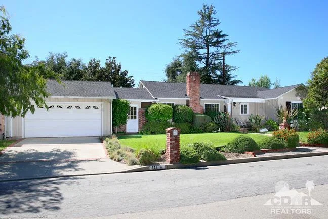 628 Durwood, La Canada Flintridge, CA 91011