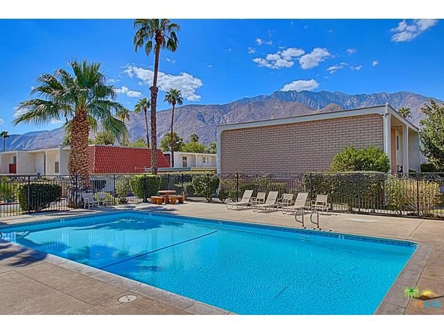 2246 Indian Canyon #E, Palm Springs, CA 92262