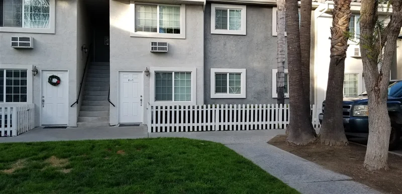 523 Graves Ave #Unit 203, El Cajon, CA 92020