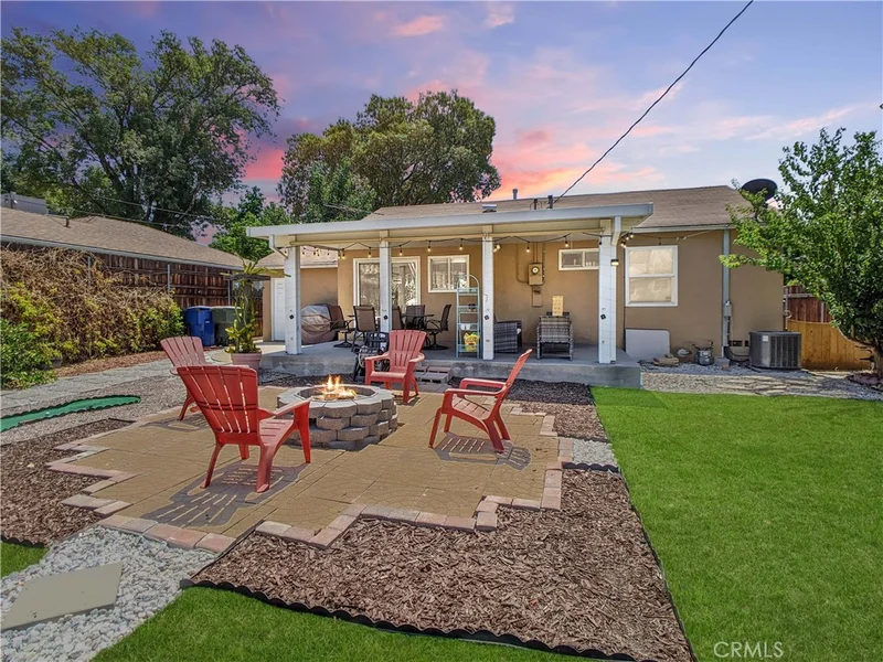 7869 Willow Avenue, Riverside, CA 92504
