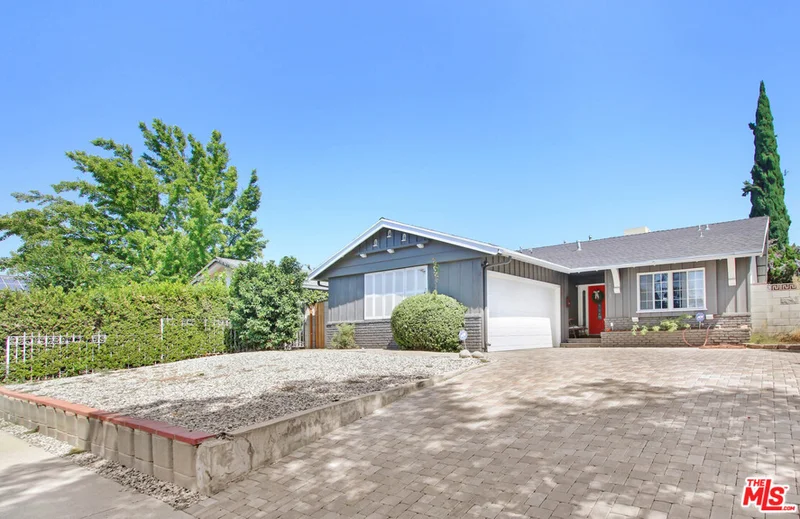18563 Haynes, Reseda, CA 91335