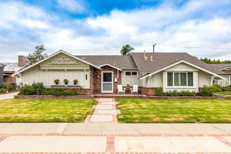 11621 Montecito Road, Rossmoor, CA 90720