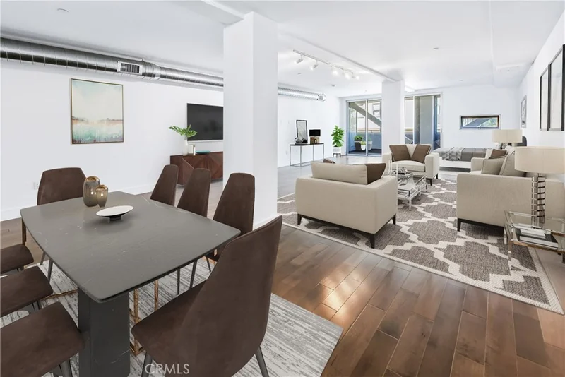 433 Pine #202, Long Beach, CA 90802