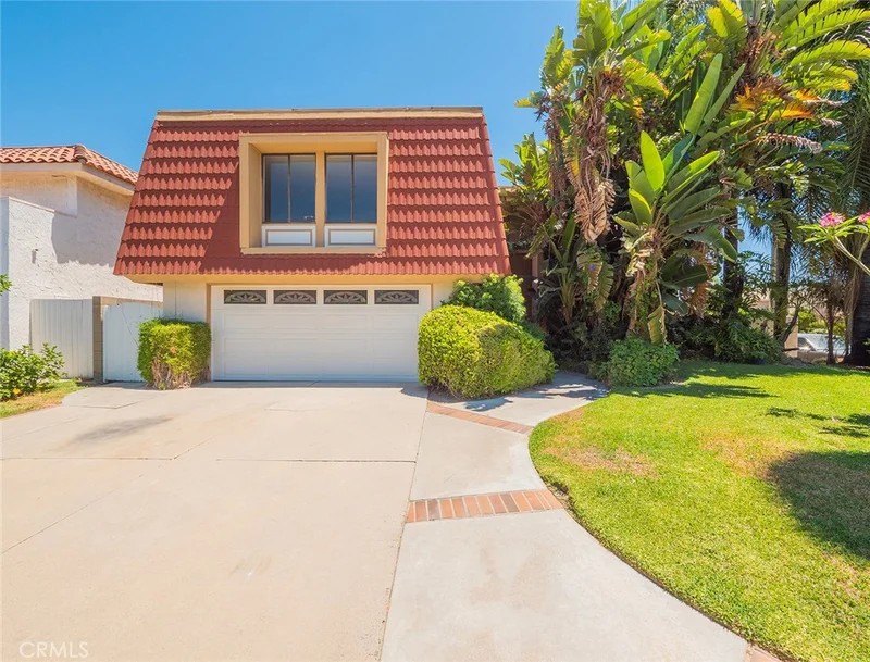 1020 N Downing Street, Anaheim, CA 92805