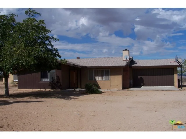 56064 Lilac, Landers, CA 92285