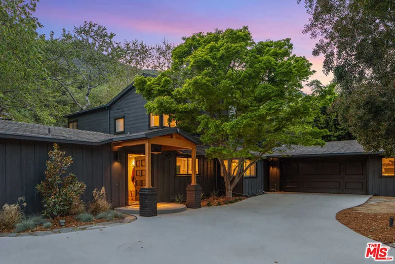 2969 Mandeville Canyon, Los Angeles, CA 90049