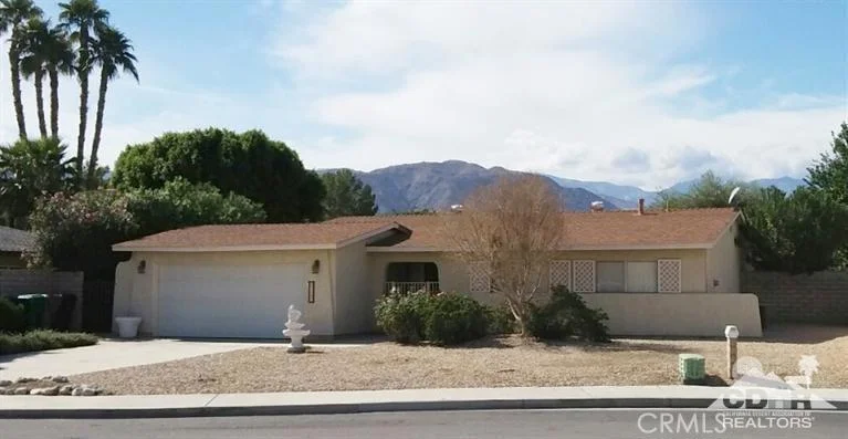43101 Balsam Lane, Palm Desert, CA 92260