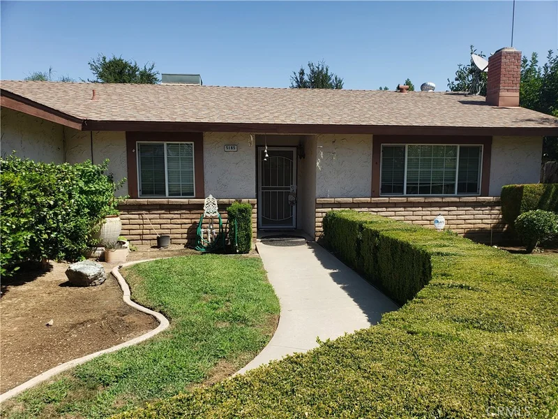 5185 Iowa, Fresno, CA 93727