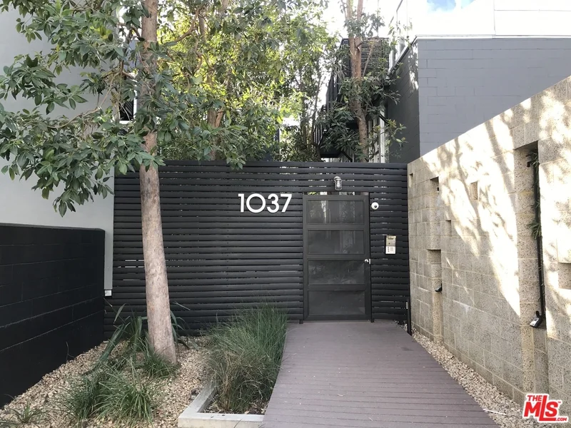 1037 Laurel #13, West Hollywood, CA 90046