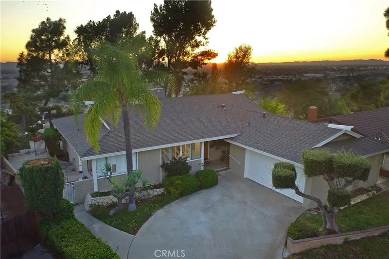 10004 Sully, Sun Valley, CA 91352