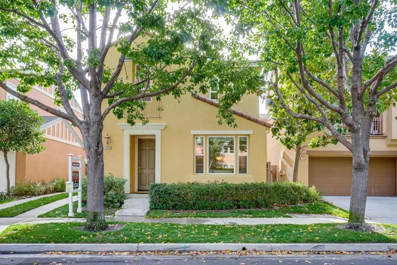 1038 Brackett, Santa Clara, CA 95054