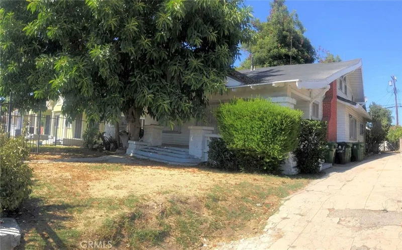 1225 41st, Los Angeles, CA 90037