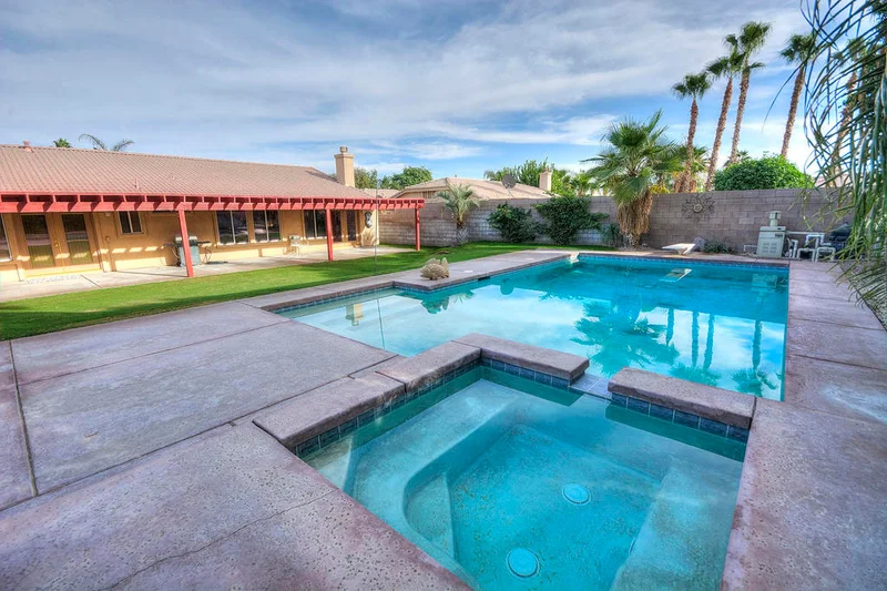 45545 Stonebrook, La Quinta, CA 92253