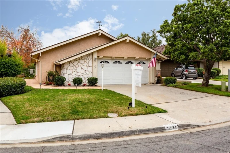 1231 La Casa Dr, San Marcos, CA 92078