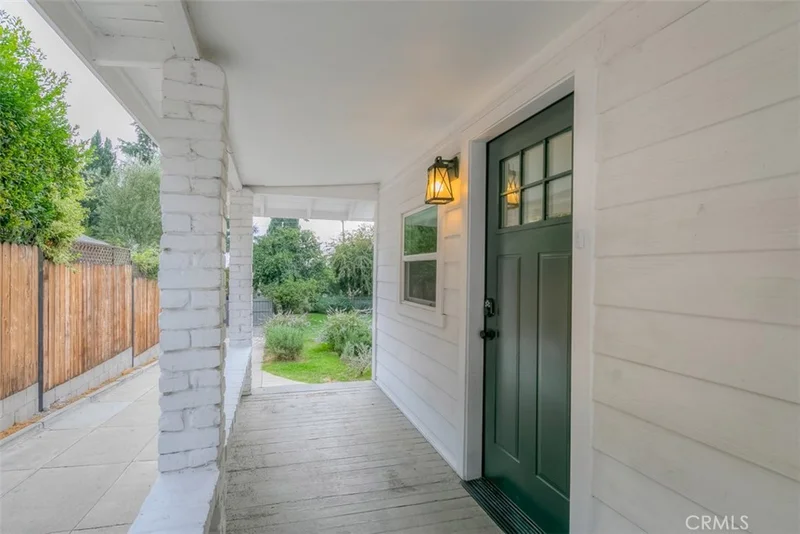 423 Pine, Altadena, CA 91001