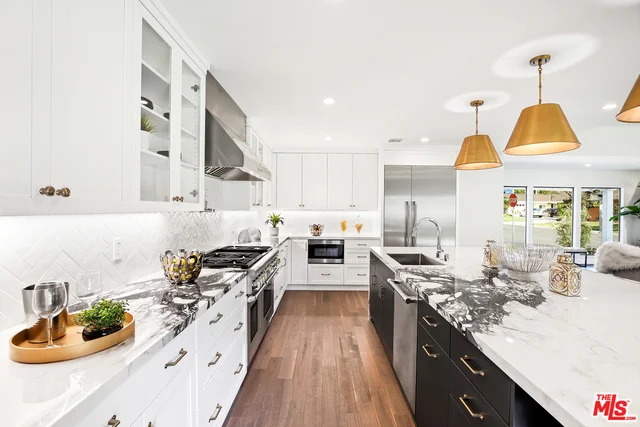 6161 Shenandoah, Los Angeles, CA 90056
