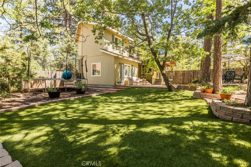 2568 Valhalla, Running Springs, CA 92382