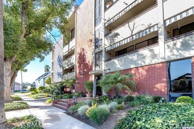 125 Mountain #307, Glendale, CA 91202