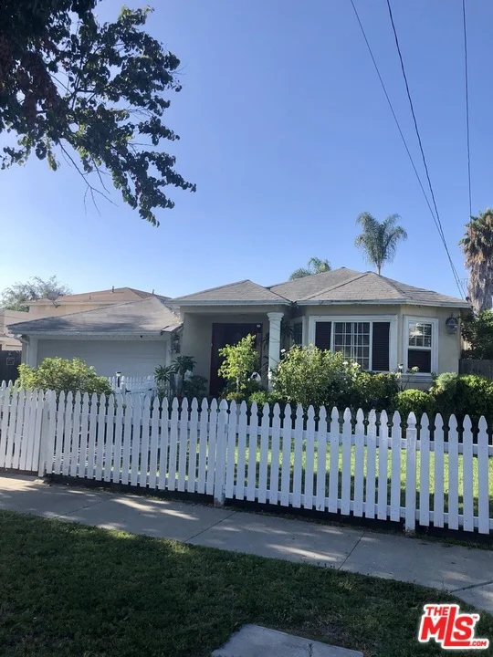 11610 Walcroft, Lakewood, CA 90715