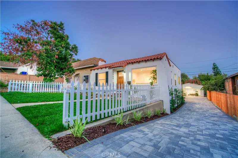 2980 Sunnynook, Los Angeles, CA 90039