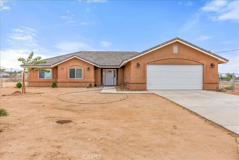 11868 11th, Hesperia, CA 92345