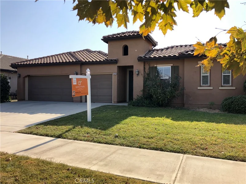 5504 Cordoba, Bakersfield, CA 93306