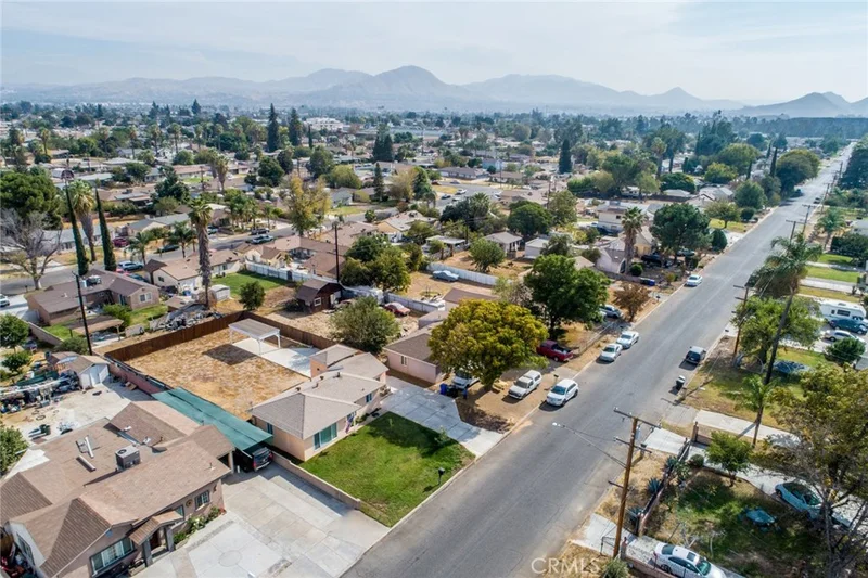 860 Cypress, Colton, CA 92324