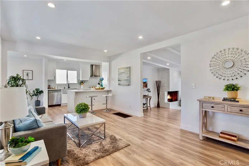 626 Parish, Burbank, CA 91506