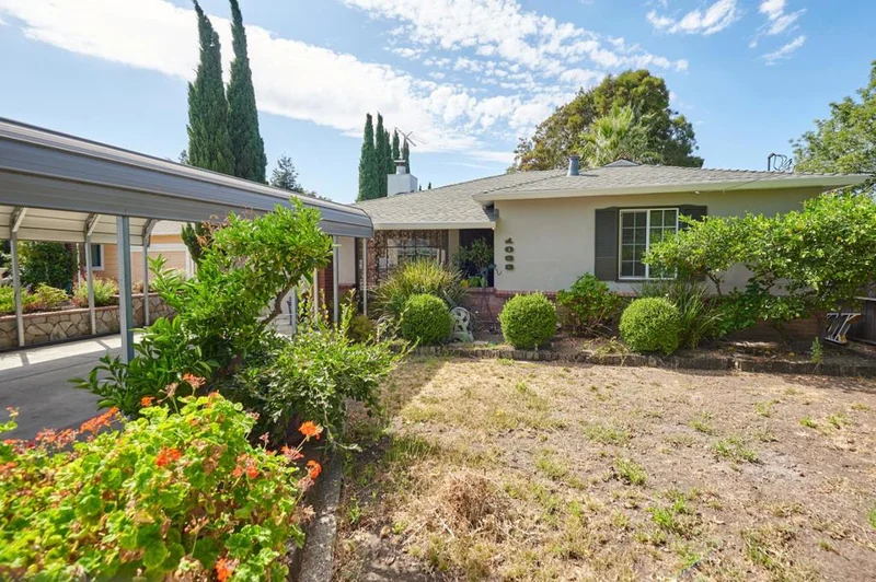1033 Marsh, Redwood City, CA 94063