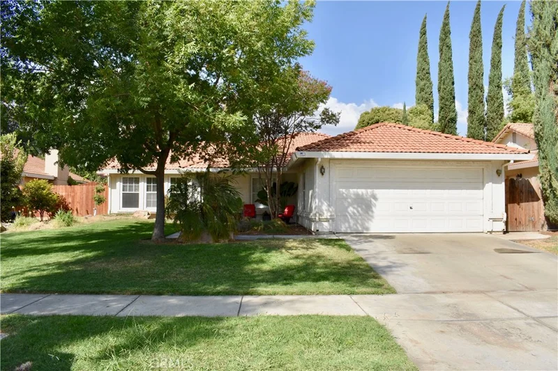1843 Brookside, Merced, CA 95348