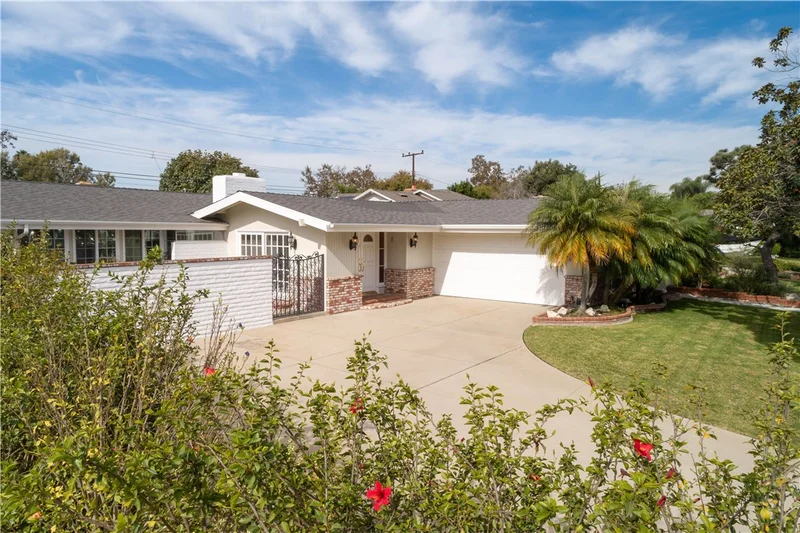 12571 Kensington Road, Rossmoor, CA 90720