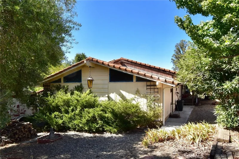 2595 Pinto, Paso Robles, CA 93446