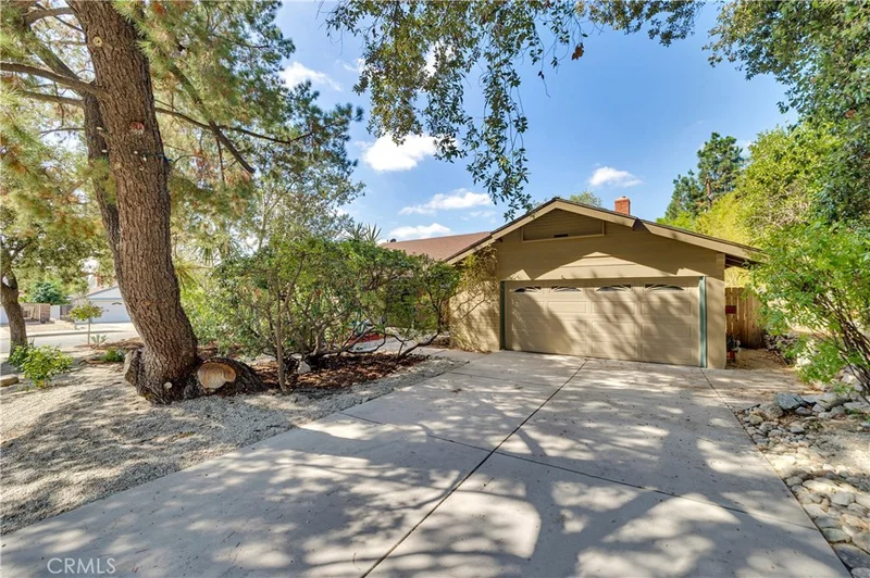 1903 Academy, Claremont, CA 91711