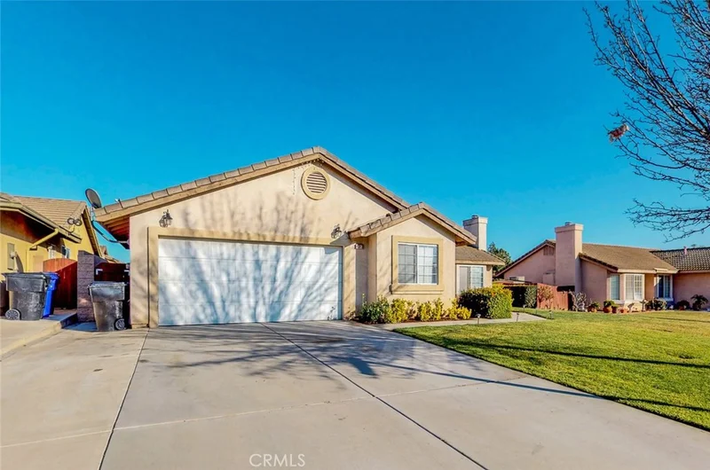4313 Royal Pine, Jurupa Valley, CA 92509