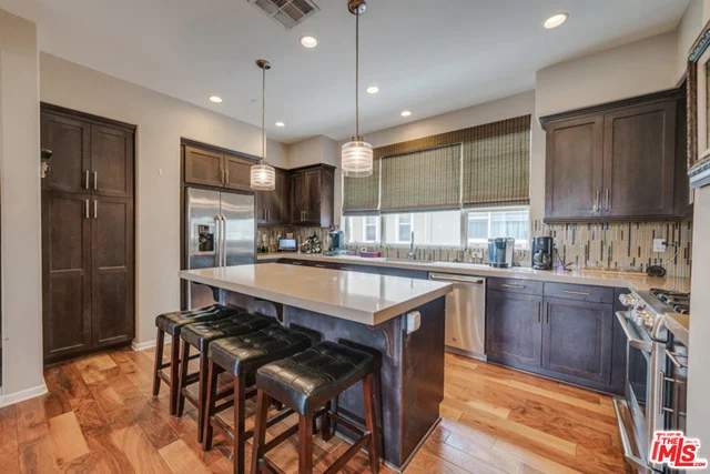 1233 Wilcox, Los Angeles, CA 90038