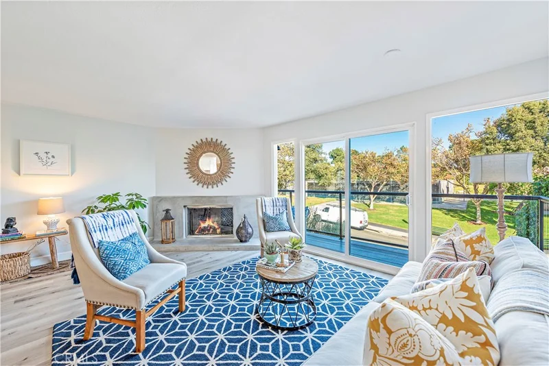 911 Balboa, Laguna Beach, CA 92651