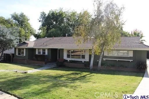 10430 Arnwood, Sylmar, CA 91342