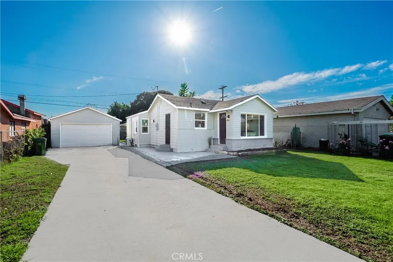 902 134th, Compton, CA 90222
