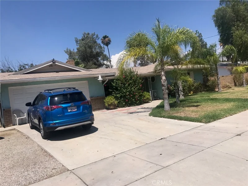 1880 Oakland, Hemet, CA 92544