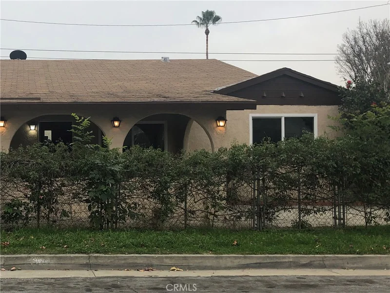 18656 Glenlyn, Azusa, CA 91702