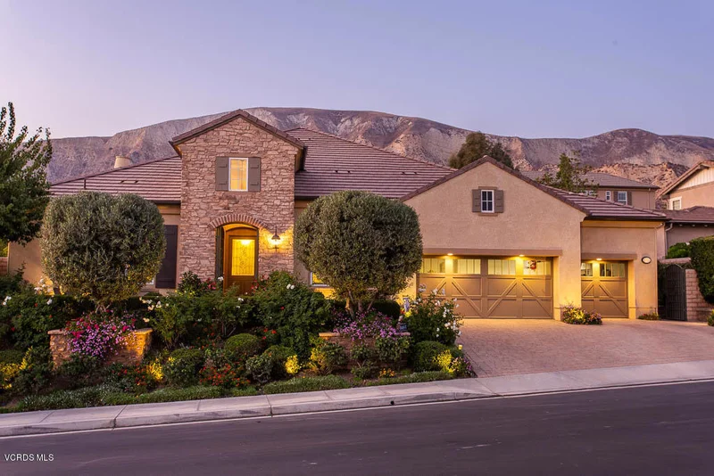 2735 Forest Grove, Simi Valley, CA 93065